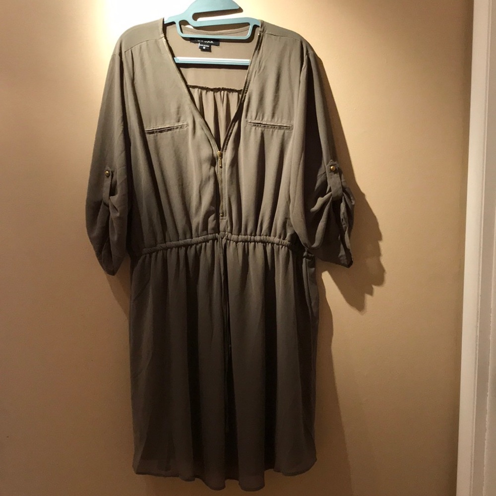 New Look size 1X Dress Olive color mint condition dress